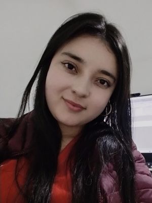 Angela, 28