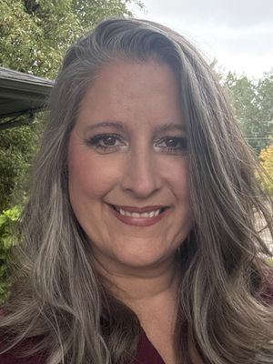 Stephanie, 47