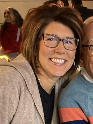 Lisa, 53