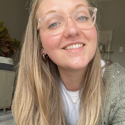 Emily, 30