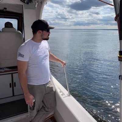 Charles, 33