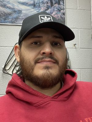 Hugo, 33