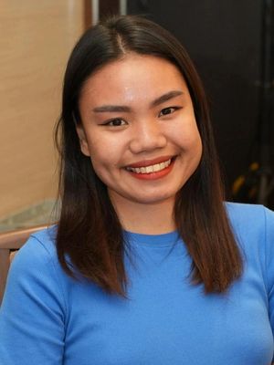 Sharlene, 28