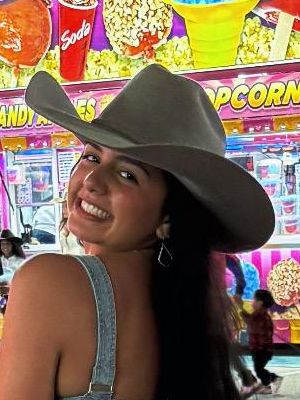 Angelina, 21