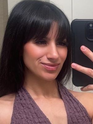 Liz, 29