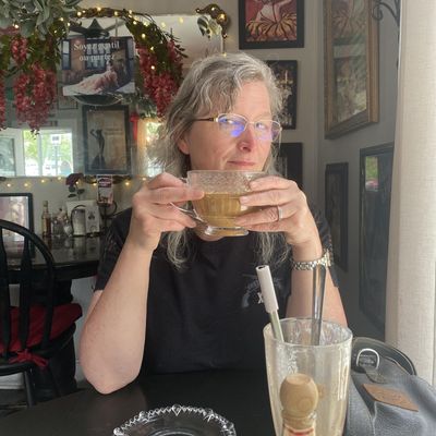Lisa, 54