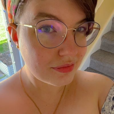 Julie, 30