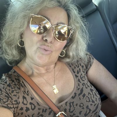 Alejandra, 57