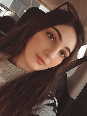 Lara, 30