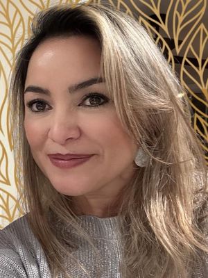 Maria Eugenia, 49