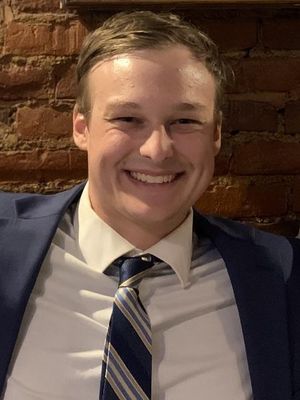 Ben, 25