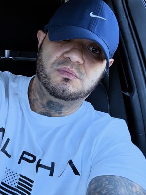 Mauricio, 40
