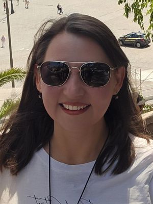 Nidia, 47