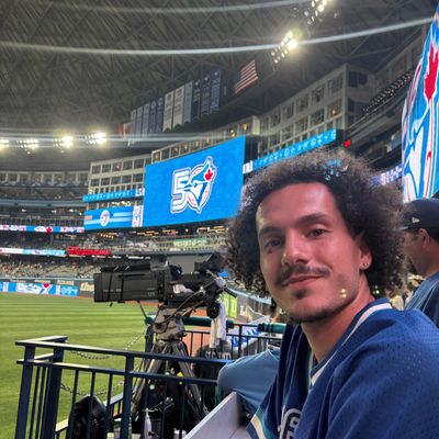 Tiago, 23