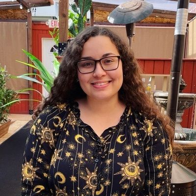 Cecilia, 33