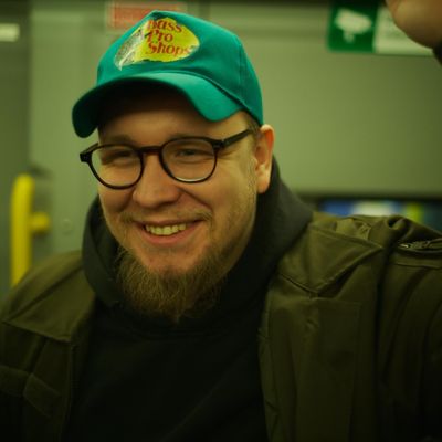 Matthias, 24