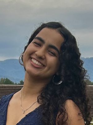 Larissa, 18