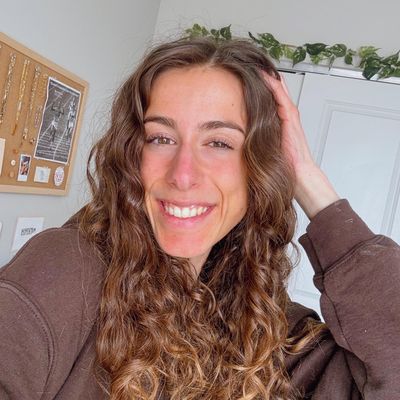 Brittney, 21