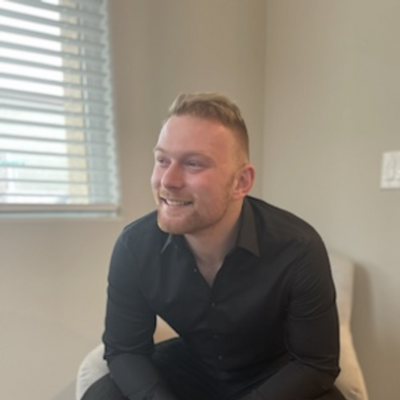 Sean, 26