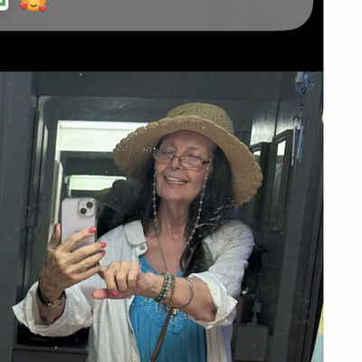 Angela, 75