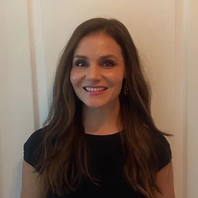 Molly, 39