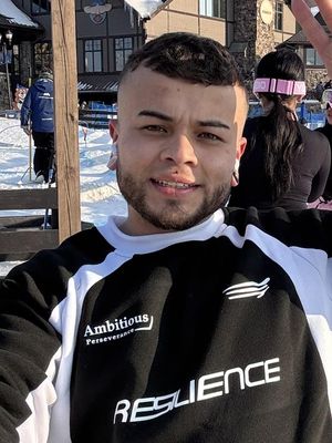 Juan, 25