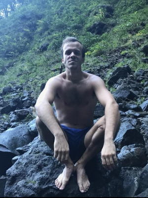 Matthew, 32