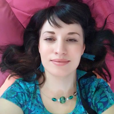 Cecilia, 38