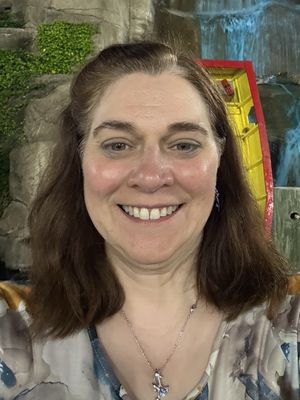 Lynne, 51