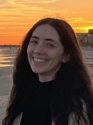 Kira, 25