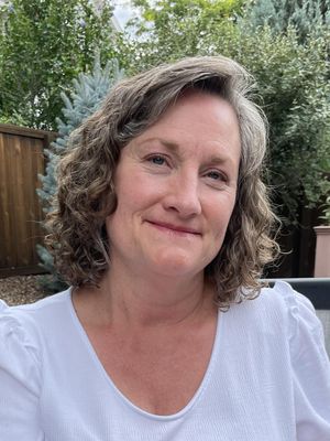 Maureen, 61