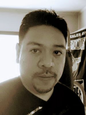 Carlos, 49