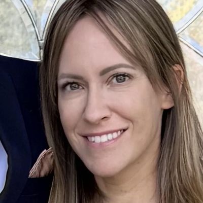 Jen, 43