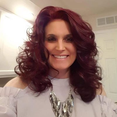 Stephanie, 48