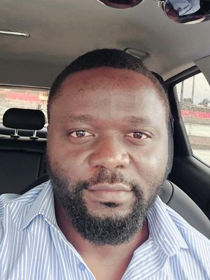 Bruno, 35