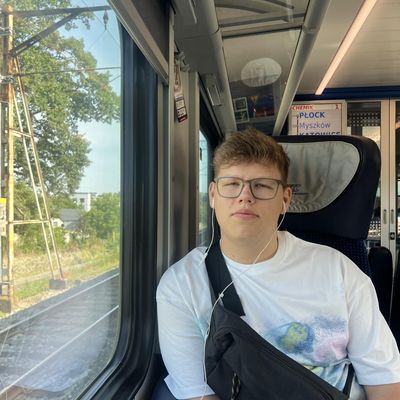 Alex, 19
