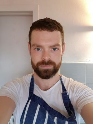 Alan, 37