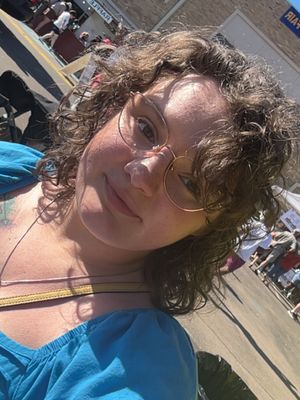 Khyleigh, 25