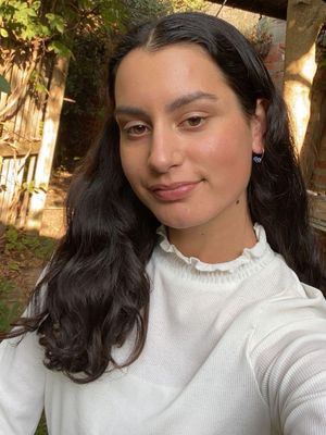 Celine, 25