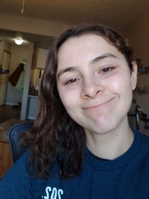 Caitlin, 26