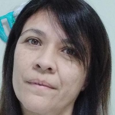 Clara, 40