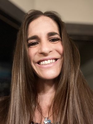 Tamara, 44