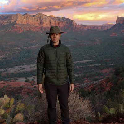 Oliver, 28