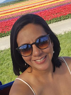 Rocio, 37