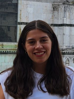 Natalia, 27