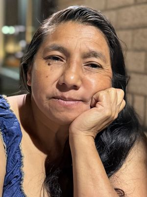 Isabel, 48