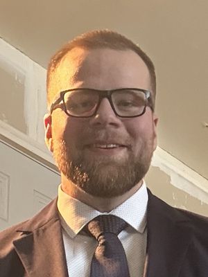 Zach, 26
