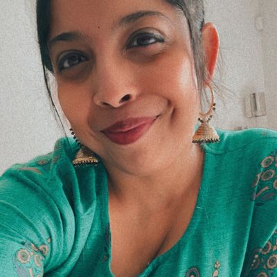 Donna Rose, 32