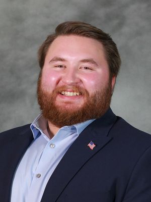 Mike, 28