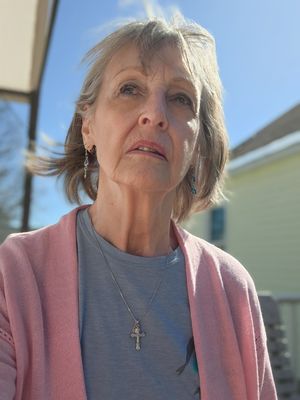 Christine, 73